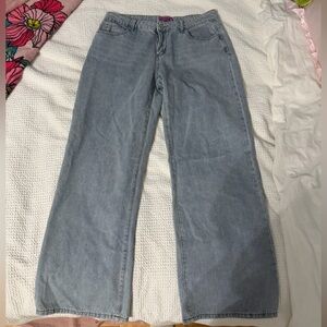 Brand new Edikted Light Blue low rise Jeans